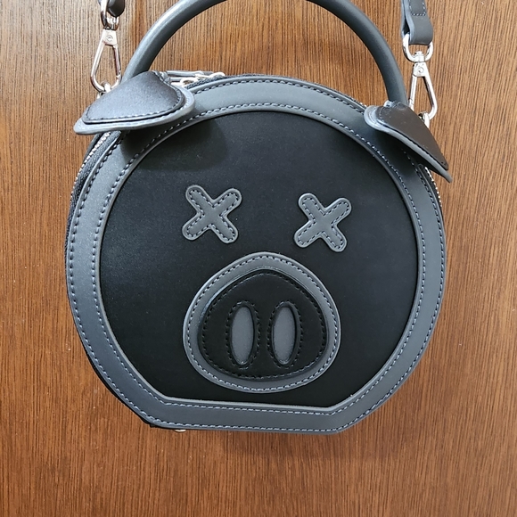 Shane Dawson Pig Crossbody Bag - Picture 2 of 9